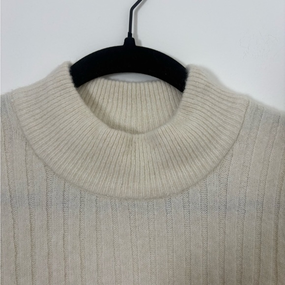 Rachel Zoe Sleeveless Turtleneck Sweater Women’s S Cream - Picture 4 of 12